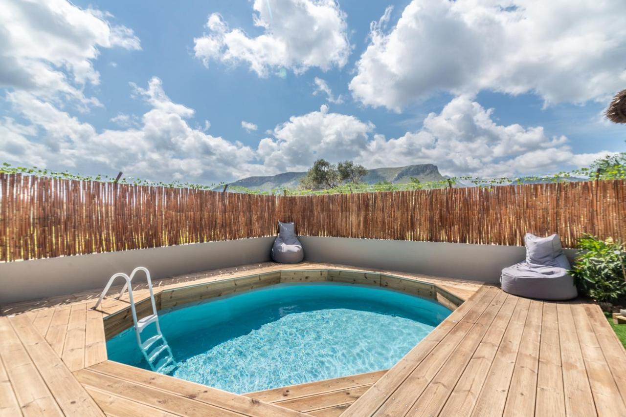 Cozy House With Pool Near Beach Gazi Екстериор снимка