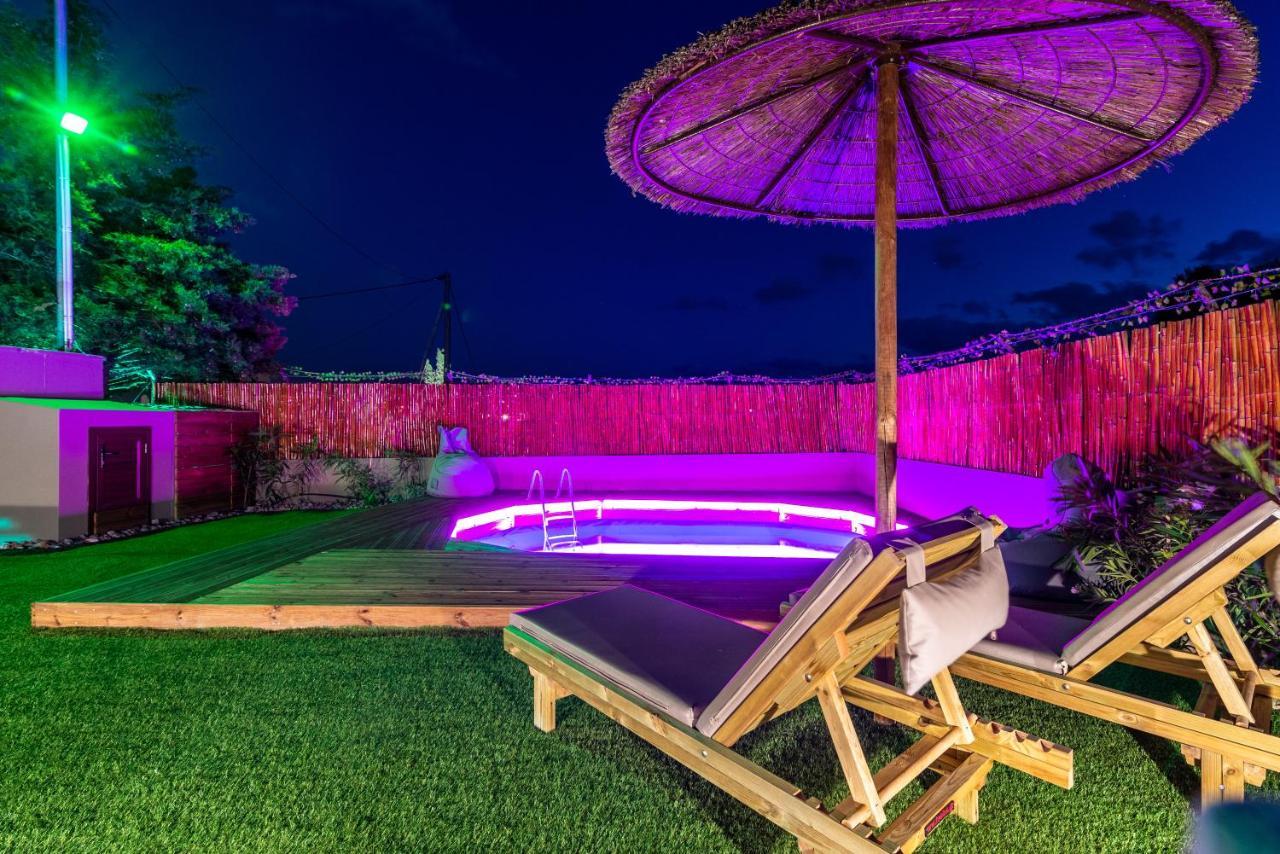 Cozy House With Pool Near Beach Gazi Екстериор снимка
